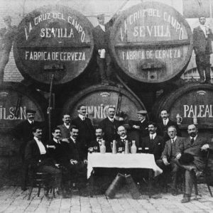 1904 Los hermanos Osborne ponen en marcha la Fábrica de Cervezas de la Cruz del Campo en Sevilla